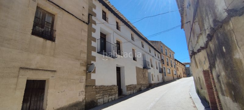 Foto 524f2501-386c-4698-9a37-3d89aed912e7. Edifici a avenida virgen de aston 10 a Alcalá de Gurrea