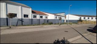 Gewerbliches Grundstück in Calle benito coll 18