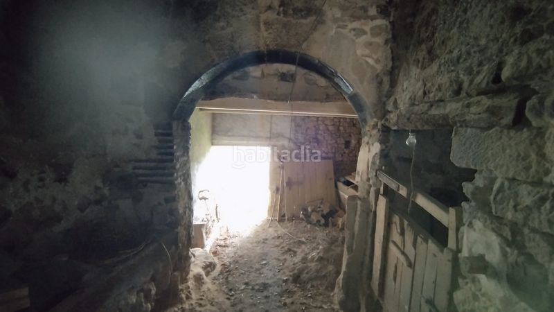 Foto 70d1347f-60ee-444f-938c-6ff14b56abb4. Masia a Colungo