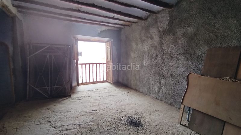 Foto ef217e14-d72c-4ae7-a8d3-d59fe296ea44. Masia a Colungo