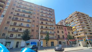 Appartement  Paseo de ramón y cajal. Piso en venta en ramon y cajal, huesca