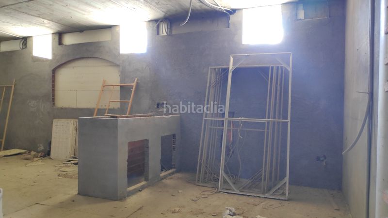 Foto d4ea2ddd-1762-4eb6-ac9d-413ff8146118. Edificio in calle baja 61 in Almudévar