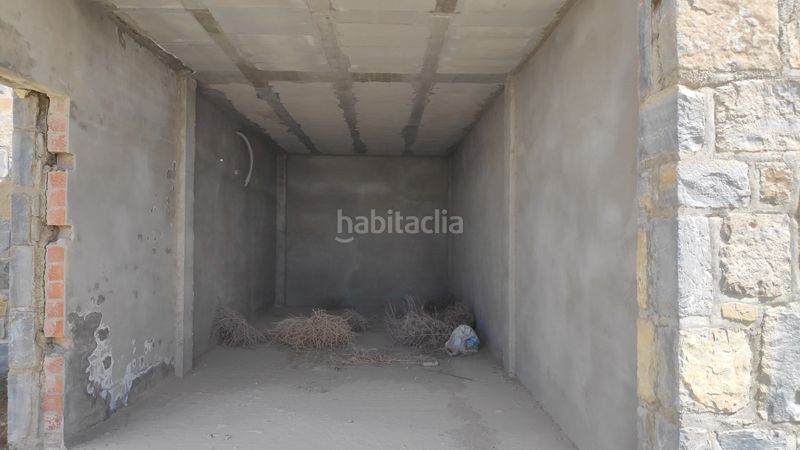 Foto e4f4f950-ef3b-4679-ac10-ecb96e5ede55. Edificio in calle baja 61 in Almudévar