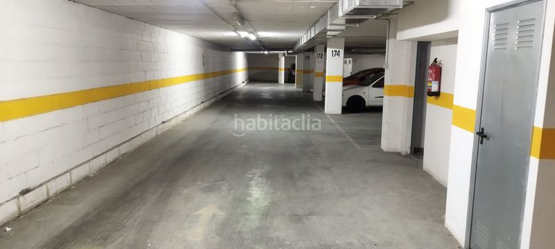 Foto 77843b5f-50b4-42c7-8a0c-e05abab043ec. Parking coche en Fraga