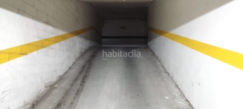 Foto 9669cd2e-182b-4e75-b263-3ce55d6d7807. Parking coche en Fraga