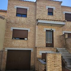 Haus en Navahermosa