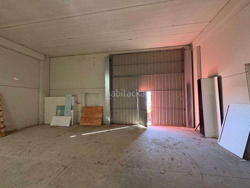 Foto dc4e6de6-6eb5-4a78-b51a-c243917def5a. Industrial building in Cartuja Baja Zaragoza