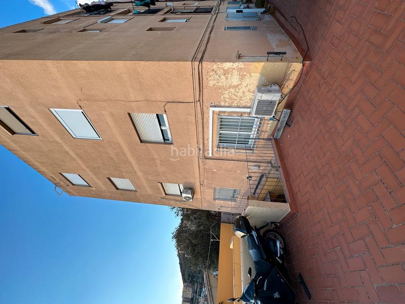 Foto 29b08b31-0e1b-43dd-b29e-79abd84c154e. Appartement dans Guinardera Santa Coloma de Gramenet