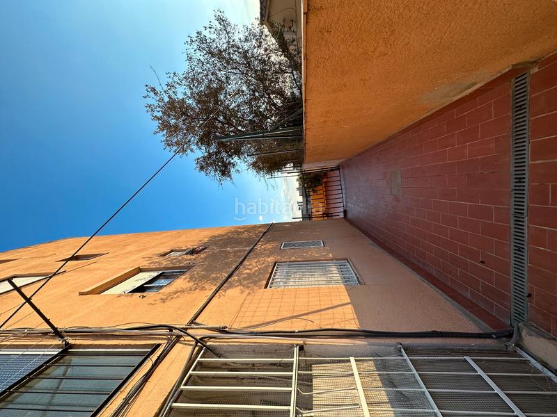 Foto b046e9d8-6b39-433f-9165-e45dd31fe1de. Appartement dans Guinardera Santa Coloma de Gramenet