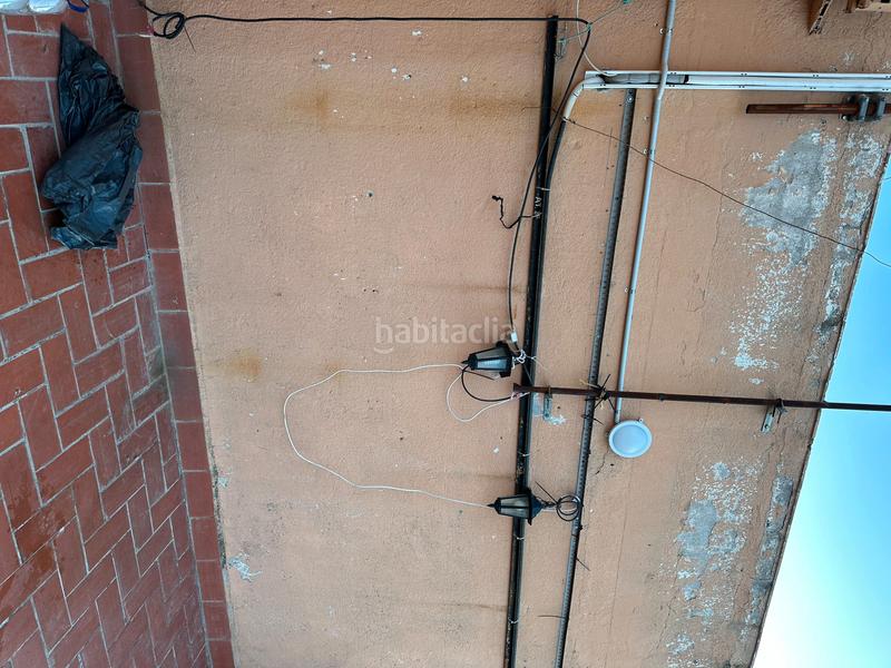 Foto c41e1058-d073-4ed9-81cd-91a42458d261. Appartement dans Guinardera Santa Coloma de Gramenet