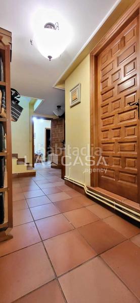 Foto 9a1d9598-9197-49fa-a693-6b2e2477b92a. Casa con riscaldamento parcheggio piscina in El Berrocal Valladolid