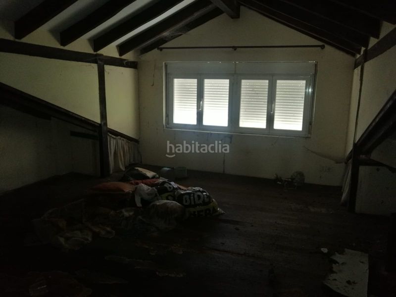 Foto 07f5d765-2973-46aa-bdc3-201db6ac8129. Casa aparellada a Ampuero