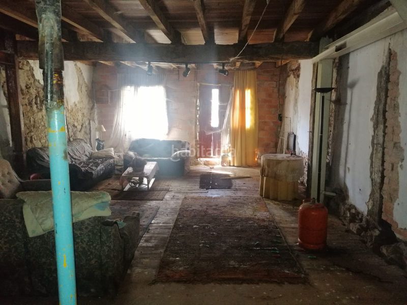 Foto 53416551-d65c-4950-913f-e655c2066bc8. Casa aparellada a Ampuero