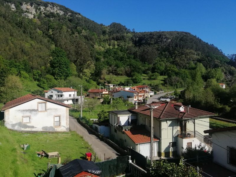 Foto aa366115-50c8-4788-9e17-dee34680ba1e. Casa aparellada a Ampuero