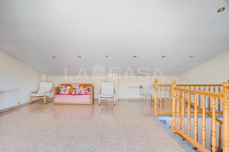Foto 1ad057da-4148-44a1-97d3-caf44cde507c. Casa adossada amb aparcament a Font Verda Granollers