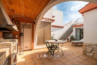 Haus  Avinguda de la platja. Chalet independiente en zona lluminetes  castelldefels