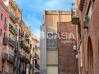Nau industrial a Raval. Nave industrial