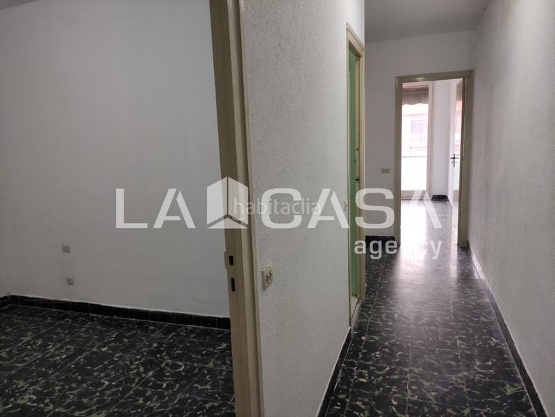 Foto f5f8412b-1f98-49ef-b58c-61ac8d9f109d. Flat in Centre Santa Coloma de Gramenet