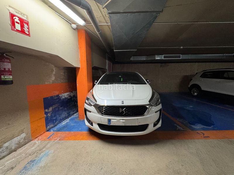 Foto 45a10b84-a7e3-4086-8367-50dd0c852429. Pis amb aparcament piscina a Port Forum Sant Adrià de Besòs