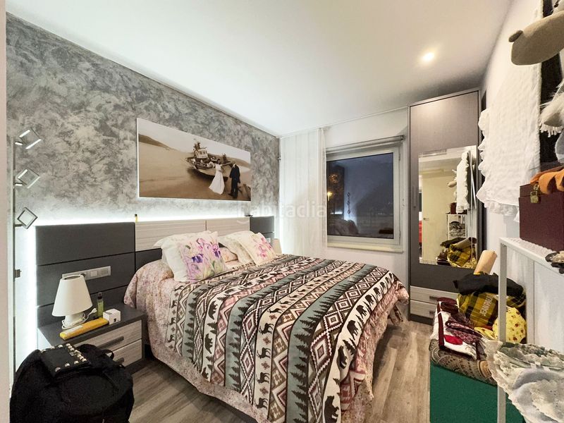 Foto b4823954-c0b3-4768-9835-9510ebe98911. Pis amb aparcament piscina a Port Forum Sant Adrià de Besòs