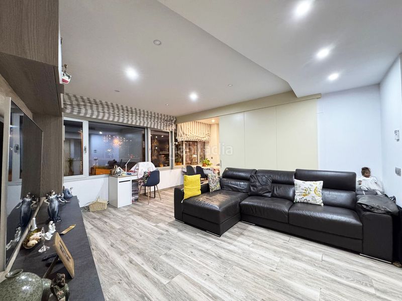 Foto bbb3e5d5-f9f6-4306-9919-21578fc5746b. Pis amb aparcament piscina a Port Forum Sant Adrià de Besòs