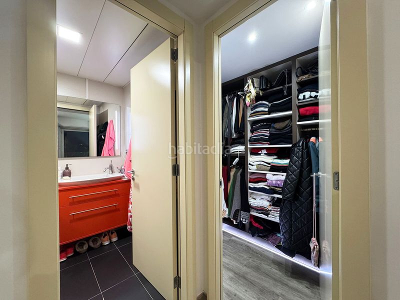 Foto c75dce46-5488-4154-a55a-60f3299af3e7. Pis amb aparcament piscina a Port Forum Sant Adrià de Besòs