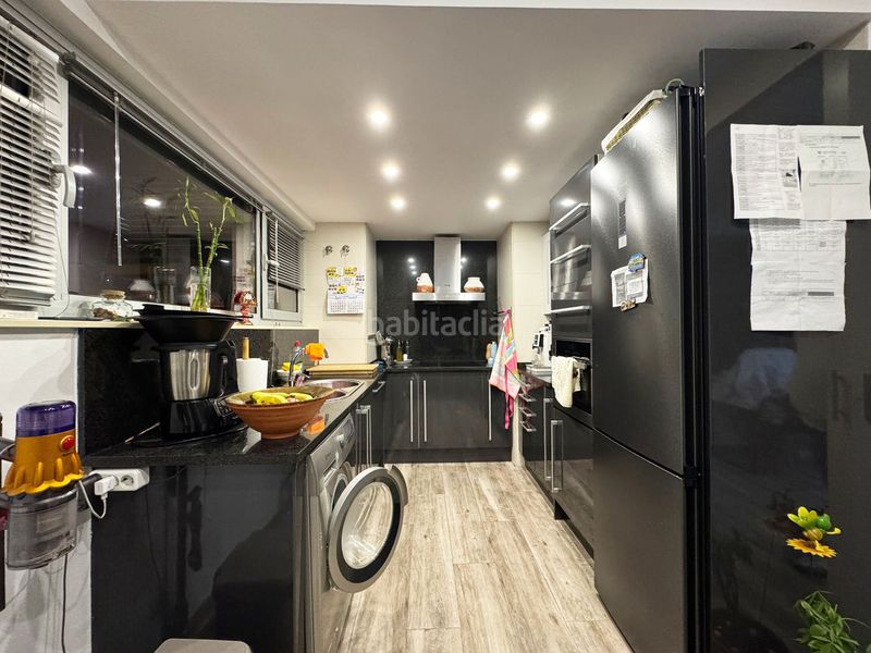 Foto f5a6549c-cde6-4784-b941-f04938d11c89. Pis amb aparcament piscina a Port Forum Sant Adrià de Besòs