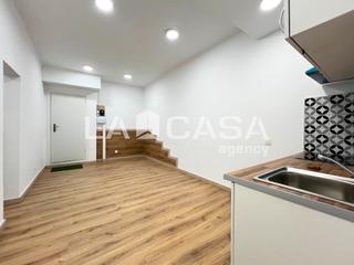 Local Comercial  Carrer del planeta mart. Local ivvienda