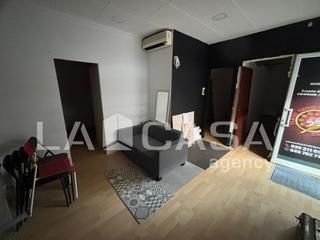 Local commercial  Carrer de josep miret. Local comercial