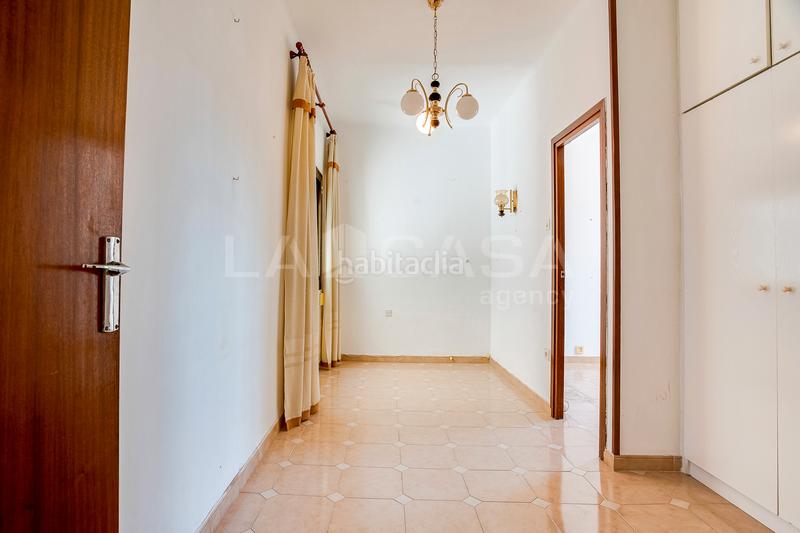 Foto 70e3274c-4401-46e6-9f84-891cc9491611. Àtic a Sants Barcelona