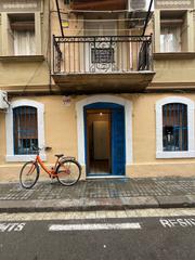 Erdgeschoss  Carrer de vinaròs. Una habitacion reformado
