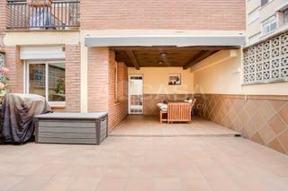 Casa adossada  Carrer d'isabel de villena. Terraza parking