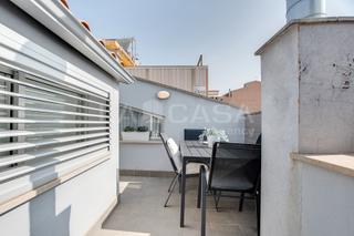 Dúplex  Carrer de joan prim. Tres habitaciones dos baños