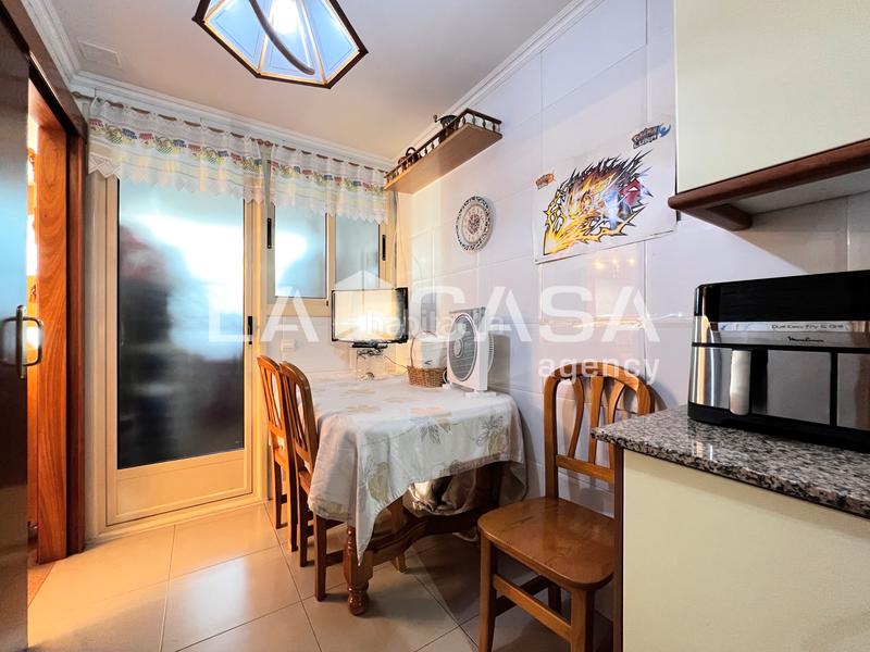 Foto f714b2aa-6dd7-4b35-bb2b-5dce4fb17d30. Piso balcon ascensor en Progrés - Pep Ventura Badalona