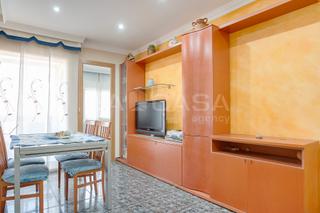 Etagenwohnung  Carrer del rei en jaume. Tres habitaciones dos balcones
