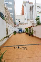 Appartement  Carrer del general prim. Tres habitaciones