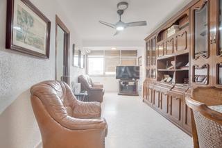 Attico  Carrer del camp arriassa. Dos habitaciones ascensor
