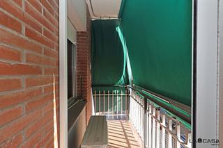 Pis  Carrer de josep ricart. Cuatro habitaciones dos baños