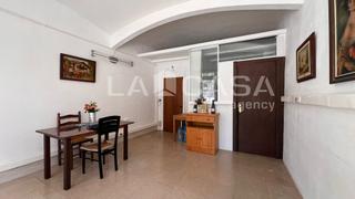 Local commercial  Passeig de la ciutat de mallorca. Local comercial