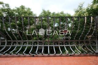 Appartement  Carrer de la jota. Balcon tres habitaciones
