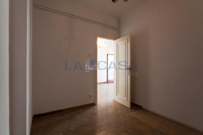 Foto 89b8ce8d-7015-4570-987c-4565074efd05. Piso ascensor balcon en Sagrada Família Barcelona