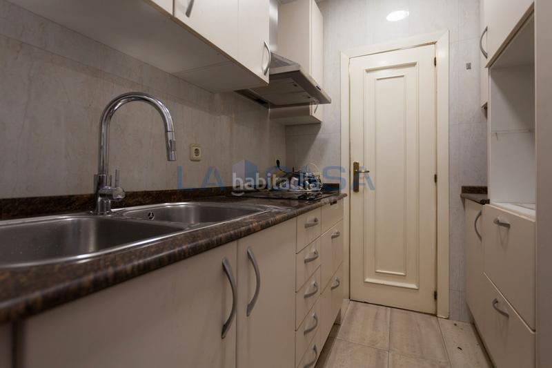 Foto fd797340-1cda-4247-9d6d-5c019fc6a440. Piso ascensor balcon en Sagrada Família Barcelona