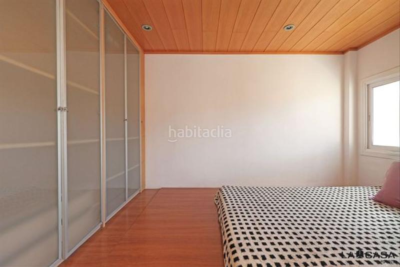 Foto a5517d60-1c15-46cd-8d90-028fdba97740. Ático terraza tres habitaciones en El Poble Sec - Parc de Montjuïc Barcelona