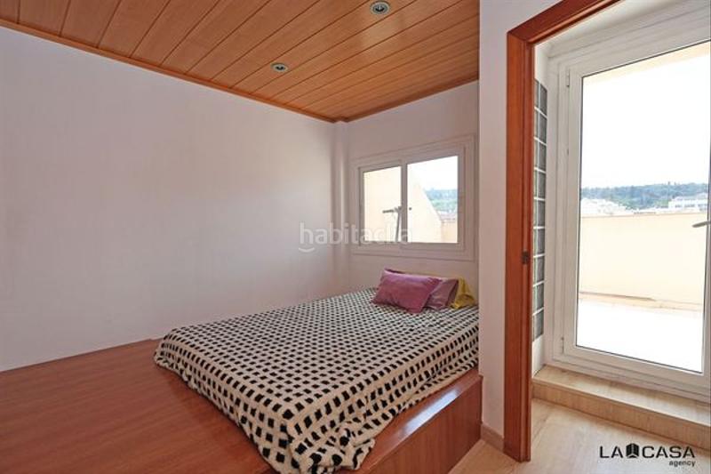 Foto b99ce0ef-03e0-48c3-8c03-8fbdaab6ef59. Ático terraza tres habitaciones en El Poble Sec - Parc de Montjuïc Barcelona
