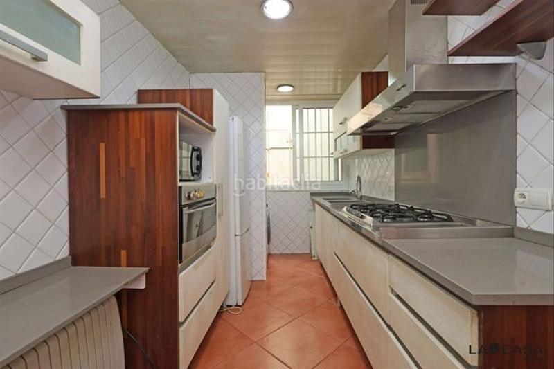 Foto db2e1a84-c781-4997-9c5b-0afe23f5f2e2. Ático terraza tres habitaciones en El Poble Sec - Parc de Montjuïc Barcelona