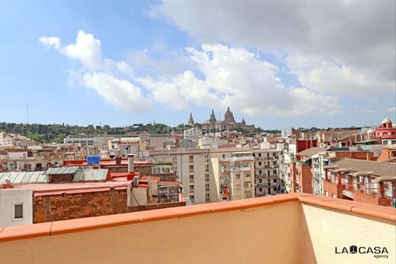 Foto f4798b48-4905-4329-b78b-78d78c361cc0. Ático terraza tres habitaciones en El Poble Sec - Parc de Montjuïc Barcelona