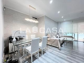 Appartement  Calle saragossa. Cuatro habitaciones dos baños