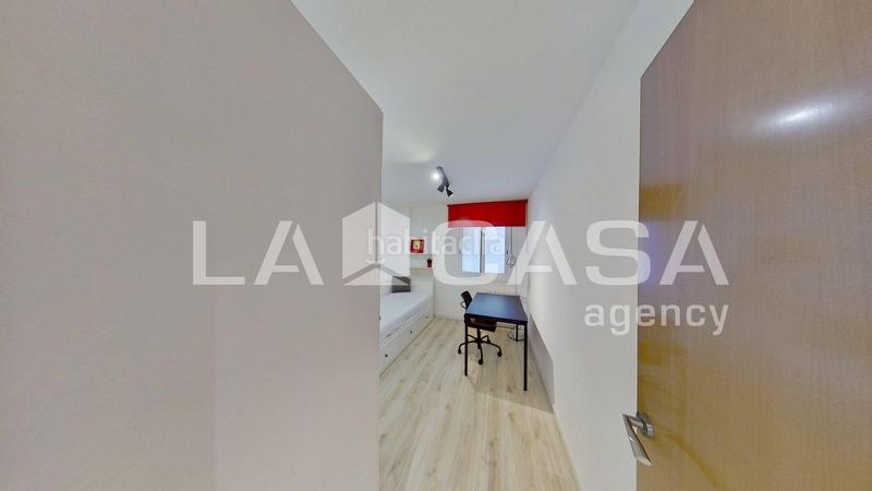 Foto fc24a5ce-a1d8-47e1-81fb-0a556092ef8b. Piso ascensor dos habitaciones en La Sagrera Barcelona