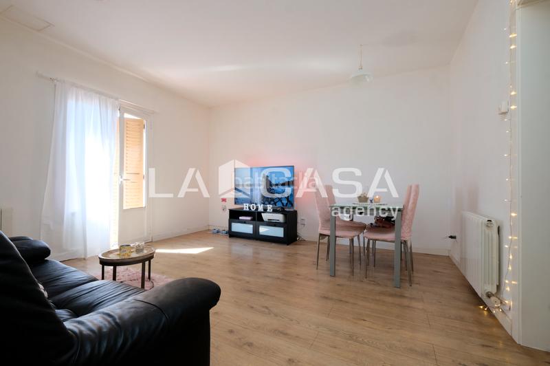 Foto 1fae779b-a2f3-4830-b1d6-d9961af3e4bb. Piso cuatro habitaciones dos baños en Vilapicina - Torre Llobeta Barcelona