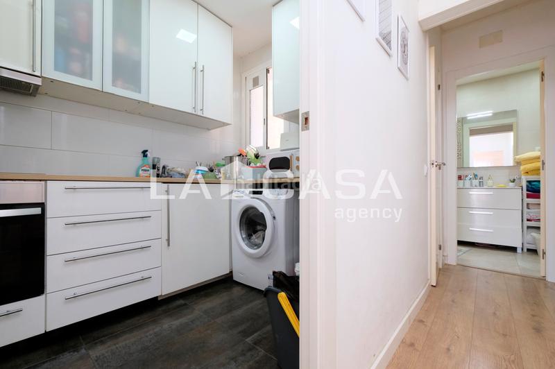 Foto ed44bcfc-f8af-4366-bd1b-4334785ddb39. Piso cuatro habitaciones dos baños en Vilapicina - Torre Llobeta Barcelona